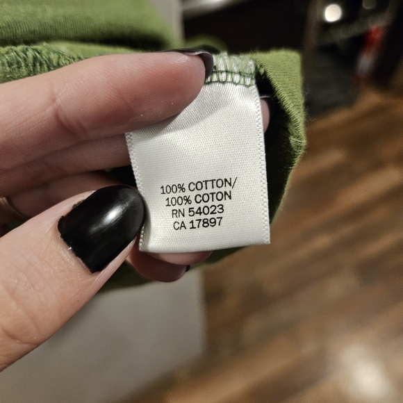 Green sleeveless women's blouse with tie in the back. - Picture 5 of 5